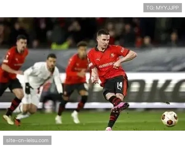 雷恩0-0闷平克莱蒙，比赛亮点为雷恩三次击中门框的定位球